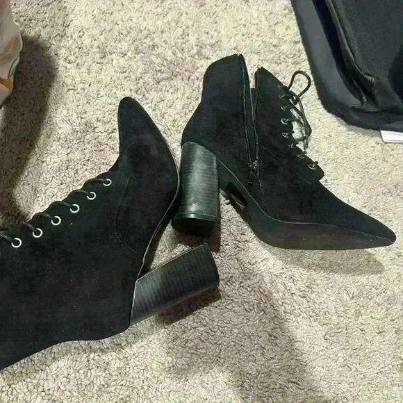 Super cute boots - Picture 3 of 4